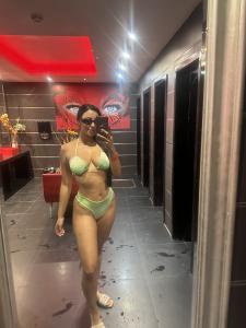 642781550: Chica busca chico en Sevilla