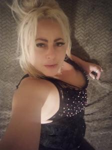 624110927: Chica busca chico en Cantabria