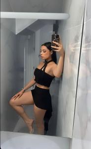 613953239: Chica busca chico en Madrid