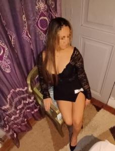 658921773: Chica busca chico en Pontevedra