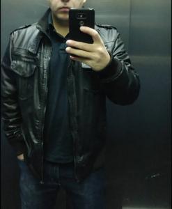 674572938: Chico busca chica en La Coruña