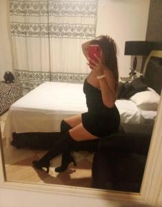 631935926: Chica busca chico en Almería