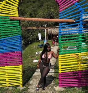 610976790: Chica busca chico en Zaragoza