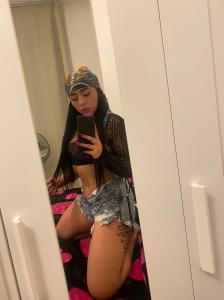 604252650: Chica busca chico en Madrid