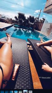 613275443: Chica busca chico en Mallorca