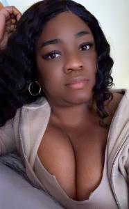 687165343: Chica busca chico en Valencia