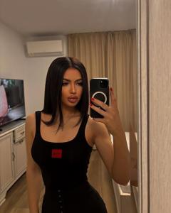 631357684: Chica busca chico en Málaga