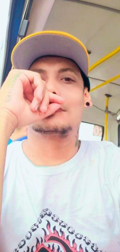 Chico busca chica en Tenerife: 