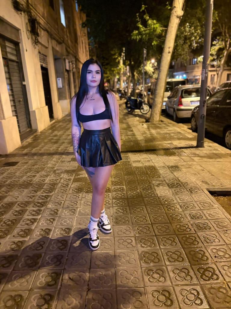 647210209: Chica busca chico en Valencia