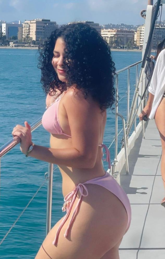 Chica busca chico en Cádiz: 