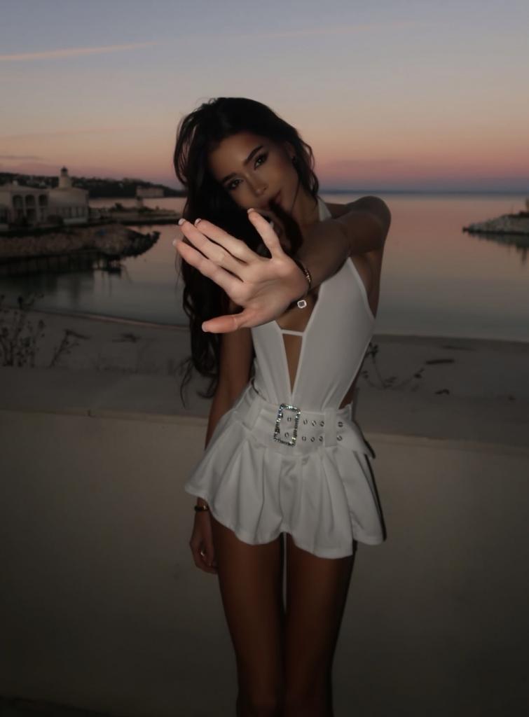 Chica busca chico en Mallorca: 