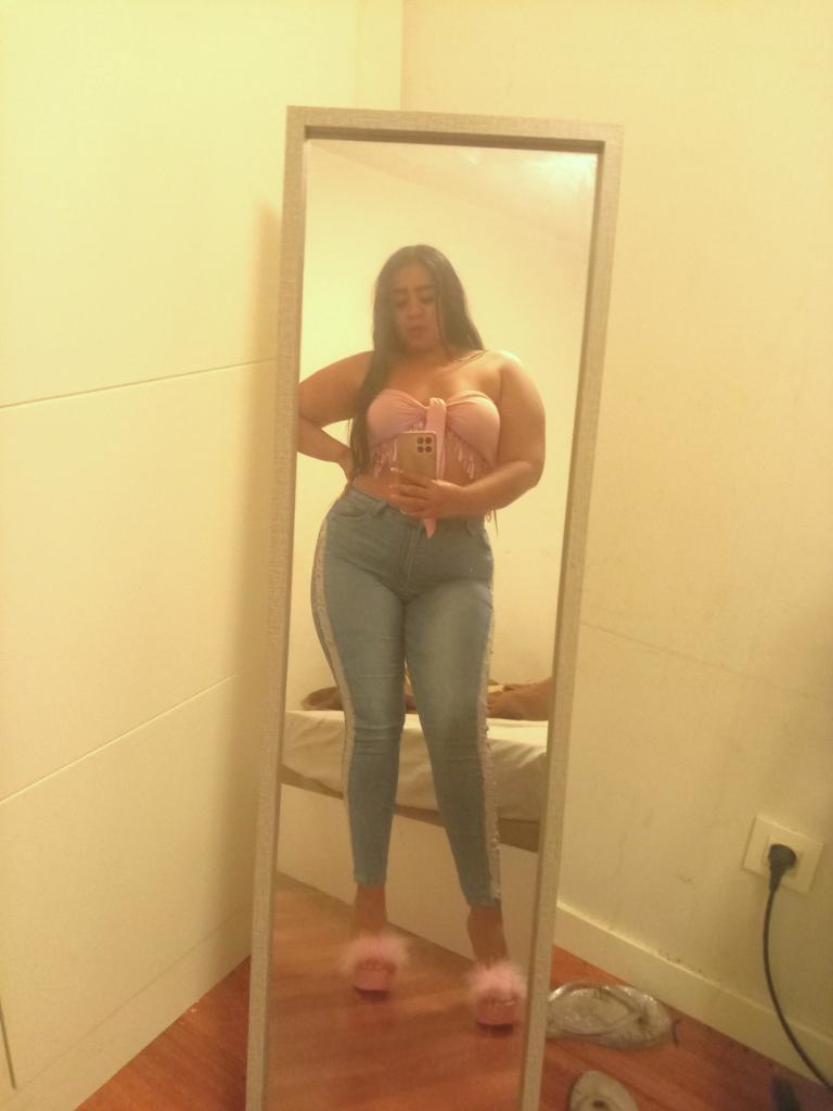 Chica busca chico en Almería: 