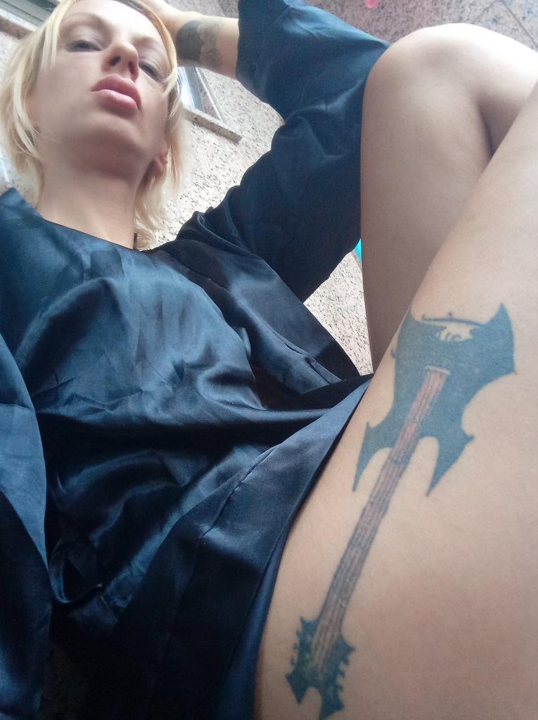 643712460: Chica busca chico en Pontevedra