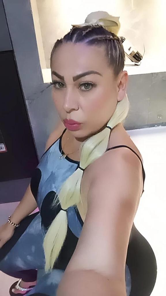 Chica busca chico en Barcelona: Chica busca chico