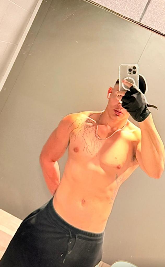 613624133: Chico busca chica en Valencia