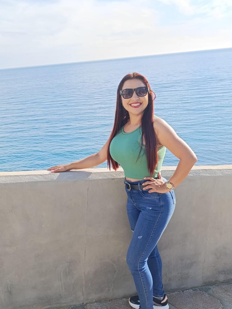 693299806: Chica busca chico en Granada