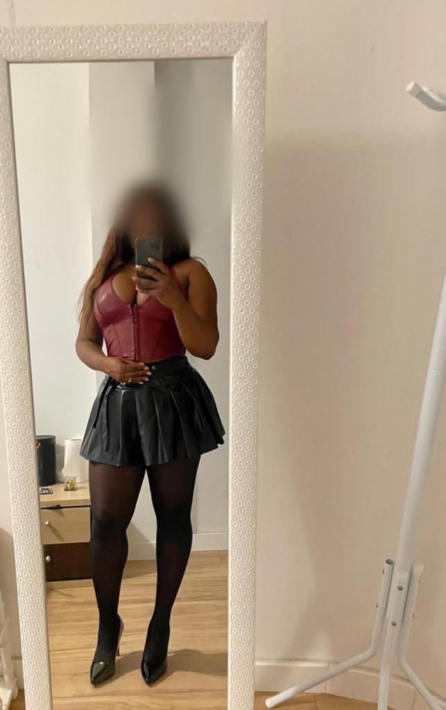 Chica busca chico en Murcia: 