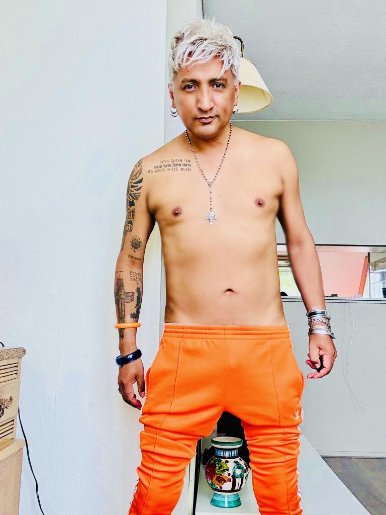 Chico busca chica en Barcelona: 