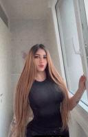 607071496: Chica busca chico en Sevilla