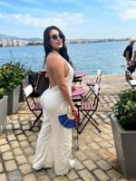 645818374: Chica busca chico en Barcelona