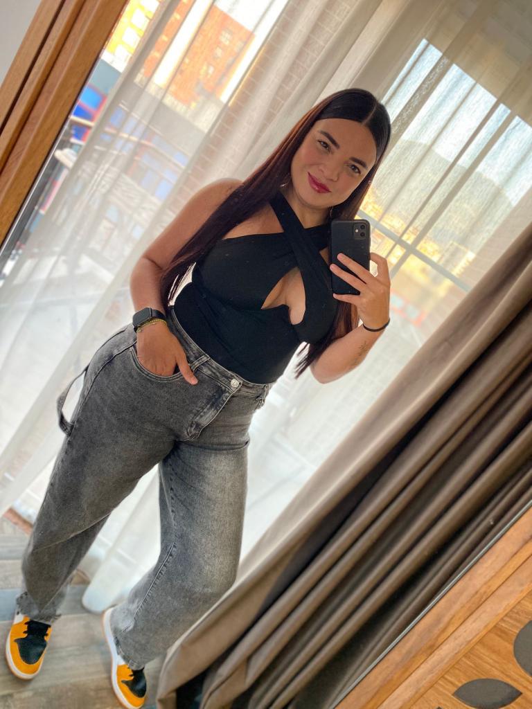 Chica busca chico en Tenerife: 