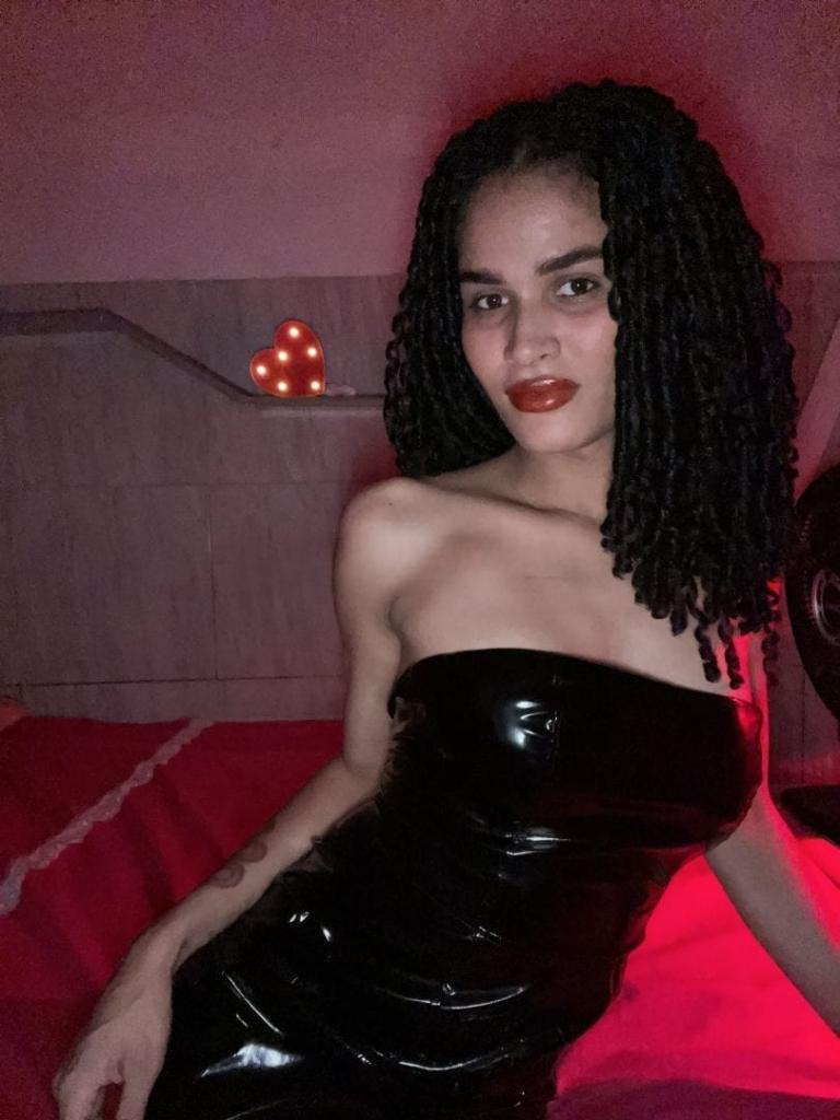 Chica busca chico en Tenerife: 