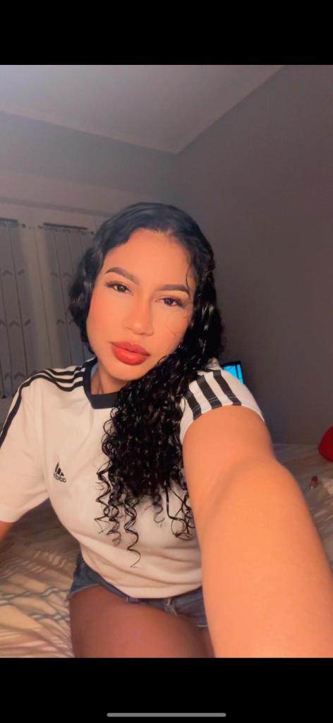 Chica busca chico en Almería: 