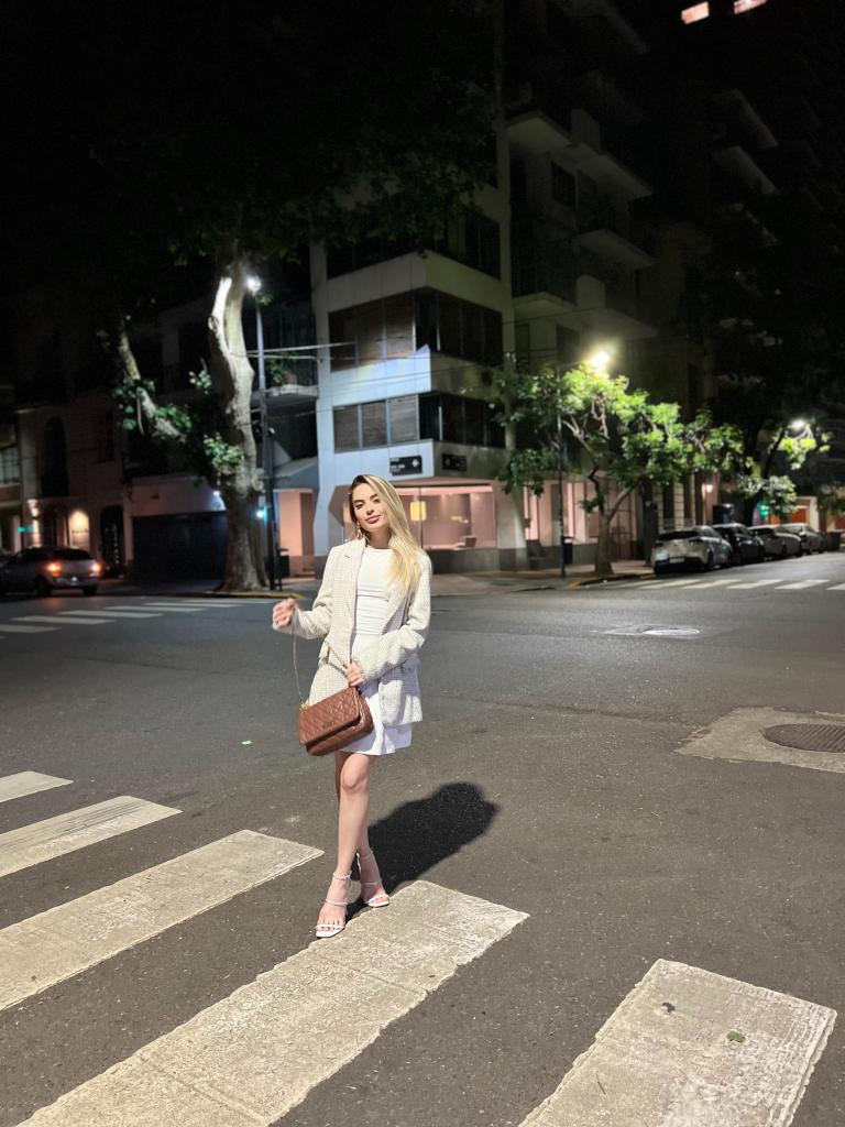 612287956: Chica busca chico en Madrid