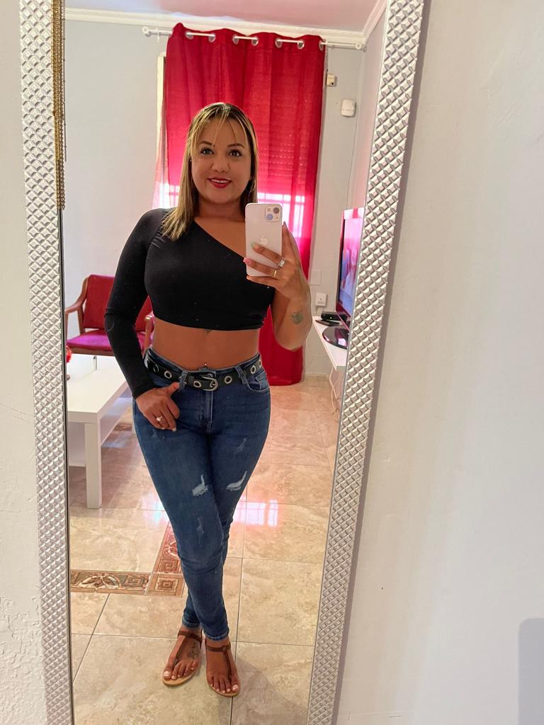 Chica busca chico en Cádiz: 