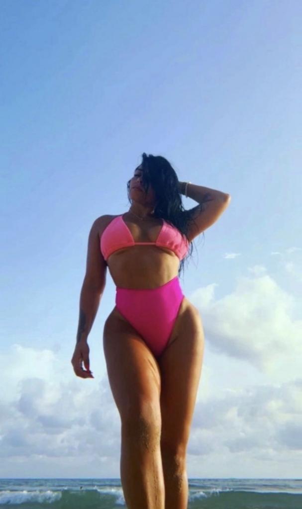 Chica busca chico en Granada: Chica busca chico