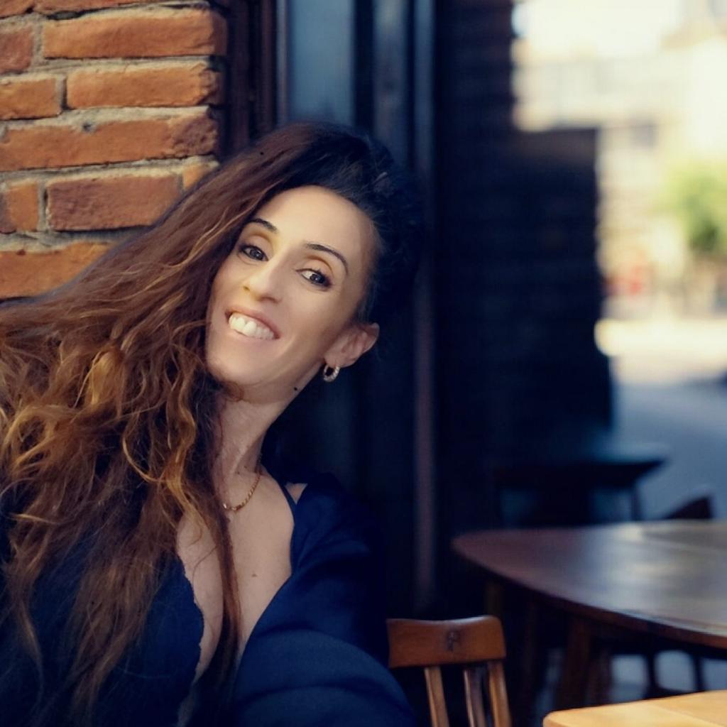 Chica busca chico en Ibiza: 