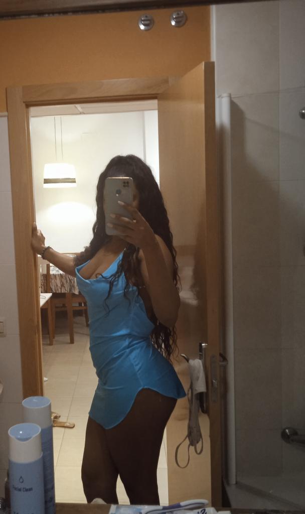 603324514: Chica busca chico en Sevilla