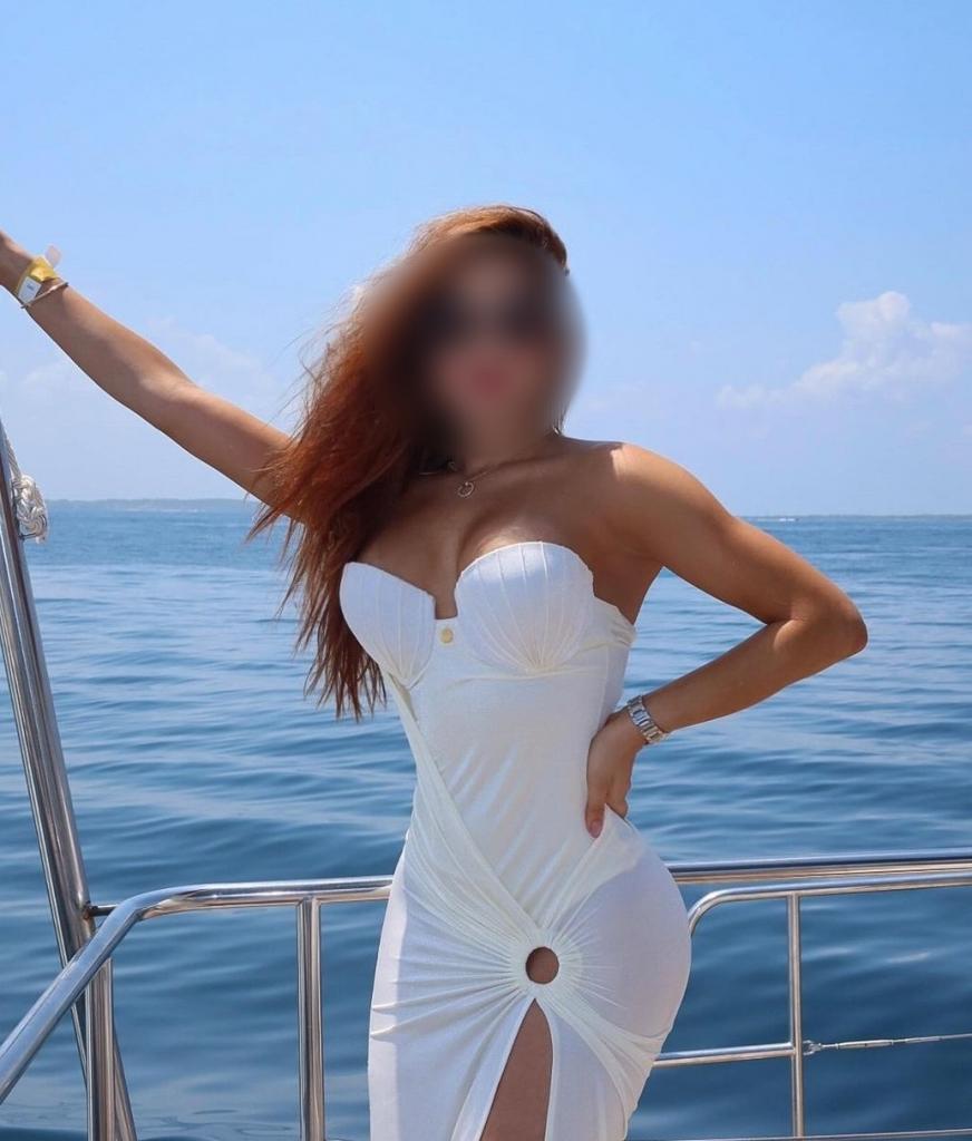 747443231: Chica busca chico en Cantabria