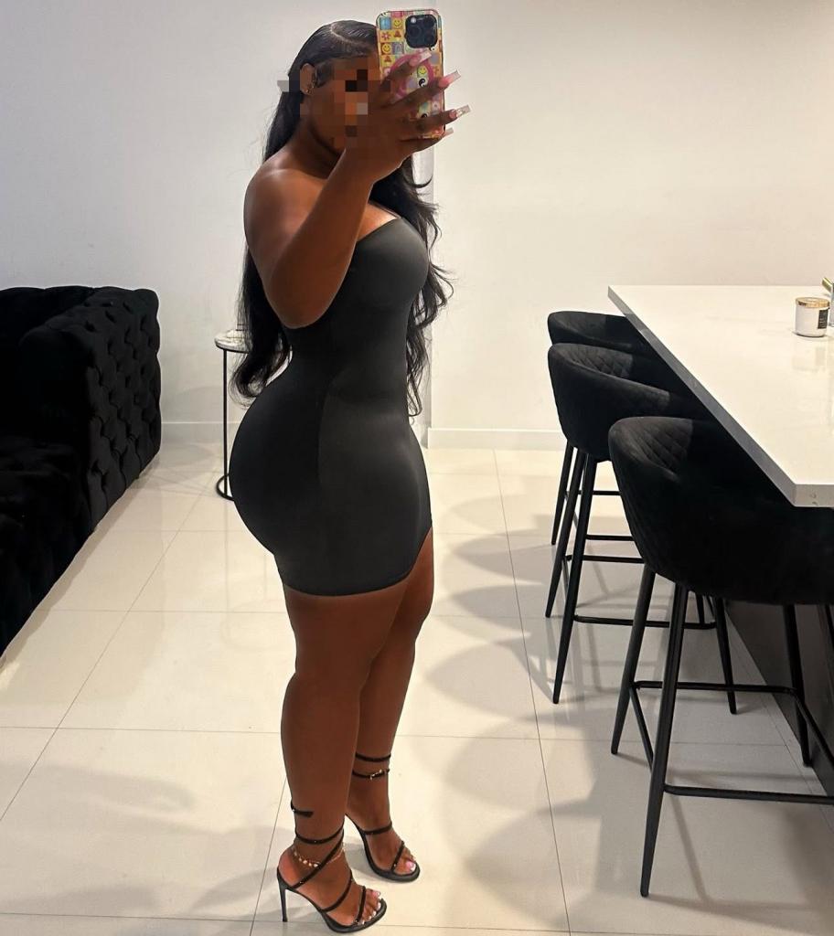 Chica busca chico en Barcelona: Chica busca chico