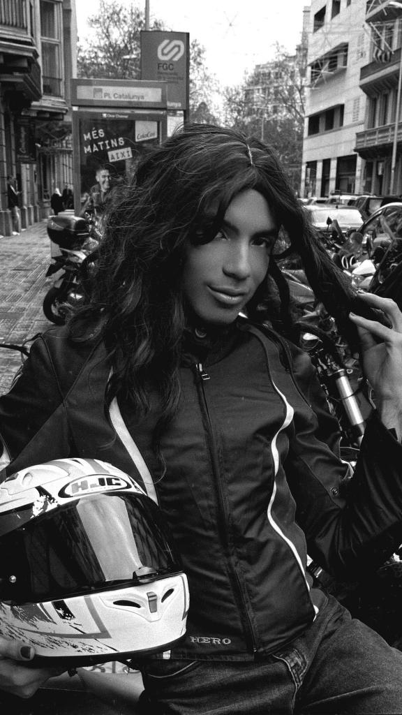 643783051: Transexual en Barcelona