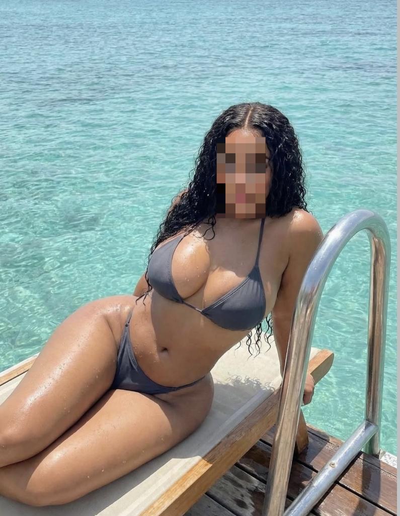 Chica busca chico en Cádiz: 