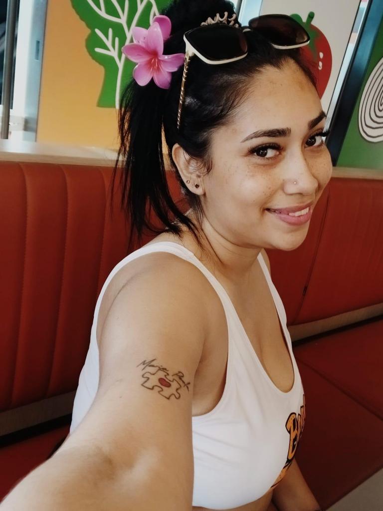 695481787: Chica busca chico en Valencia