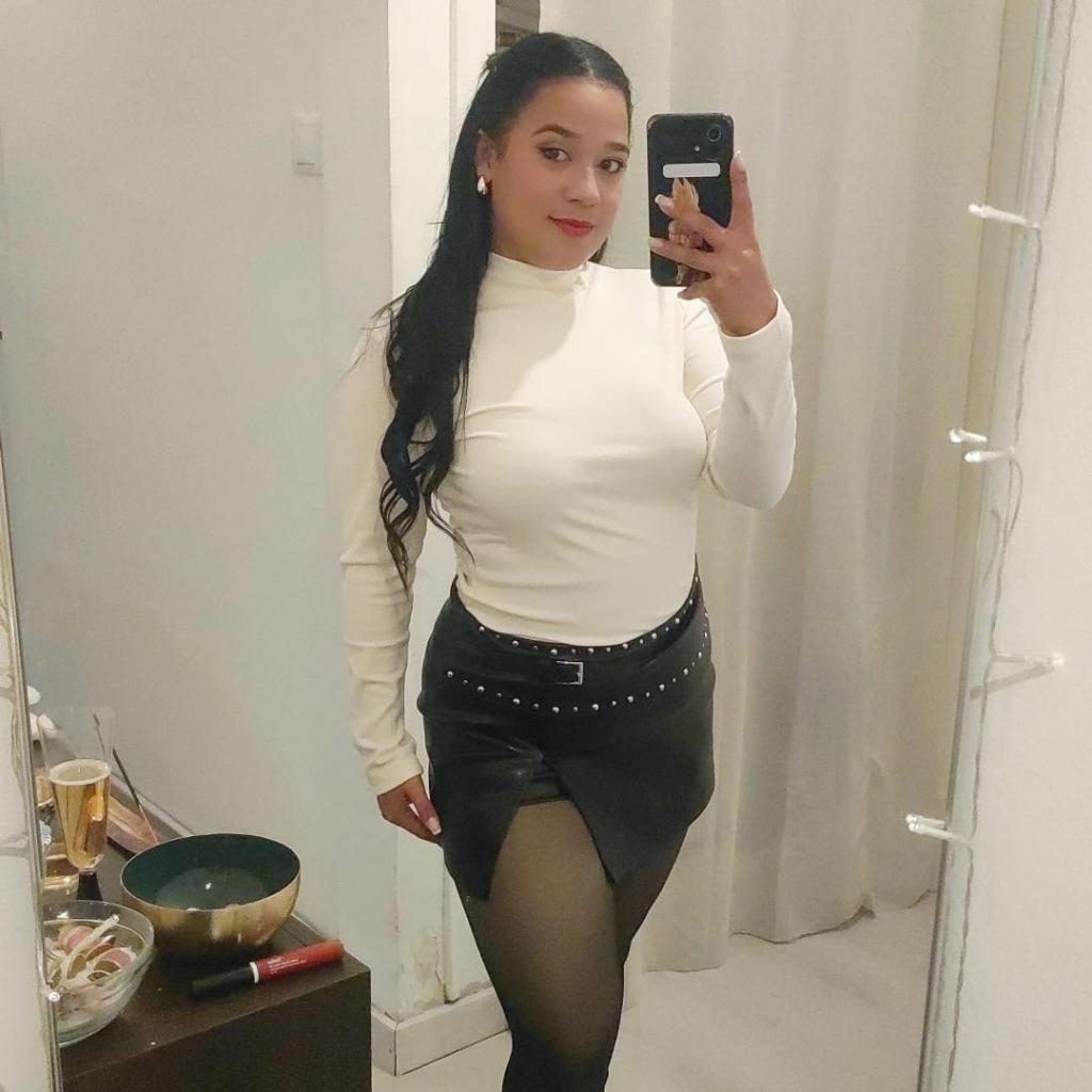 Chica busca chico en Asturias: 