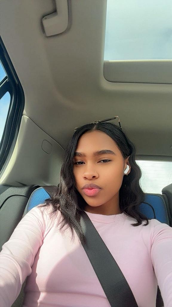 Chica busca chico en Cádiz: 