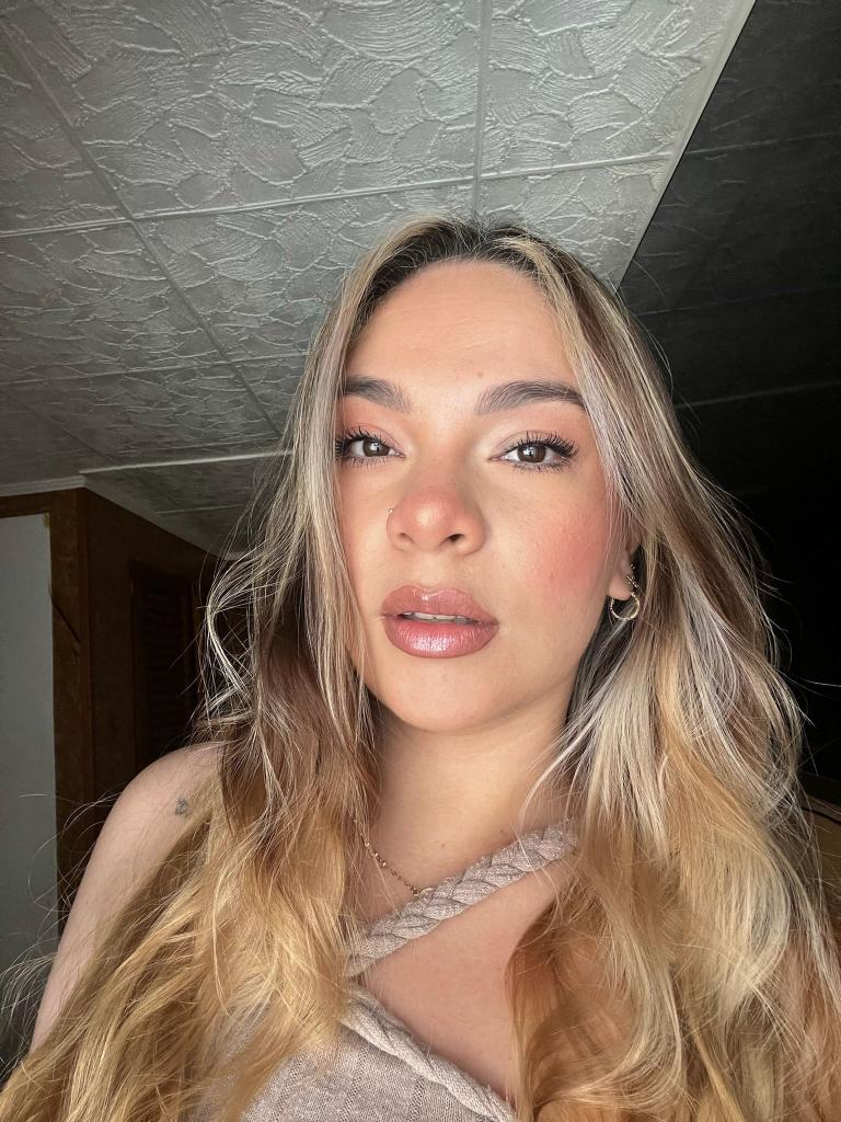 Chica busca chico en Cádiz: 