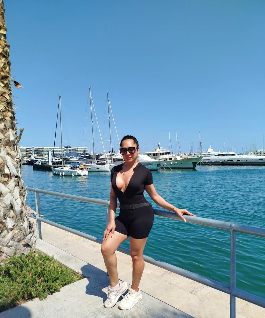 651876237: Transexual en La Coruña