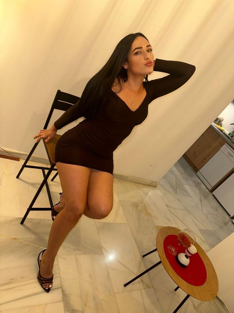 637107506: Chica busca chico en Cádiz