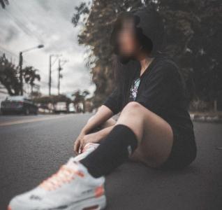 642152065: Chica busca chico en Pontevedra