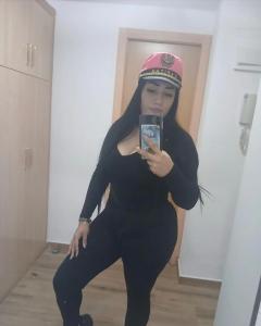 695481787: Chica busca chico en Valencia