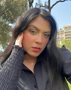 672519627: Chica busca chico en Barcelona