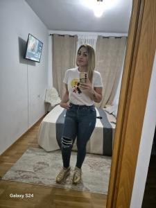 611673645: Chica busca chico en Madrid