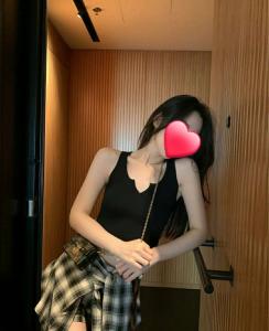 607412507: Chica busca chico en Valencia