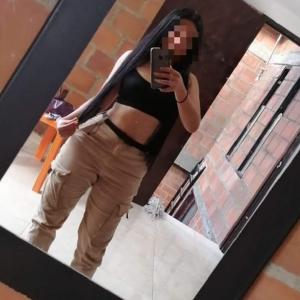 604297486: Chica busca chico en Barcelona