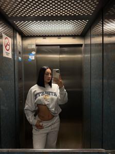 617168045: Chica busca chico en Murcia