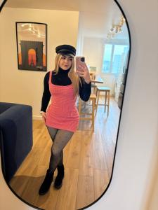 647695790: Chica busca chico en Mallorca